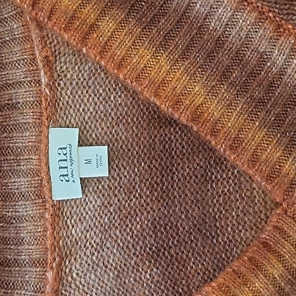 Sweater - Picture 3 of 3